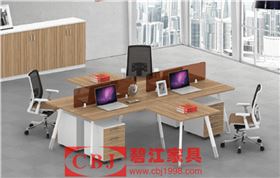 辦公桌擺放