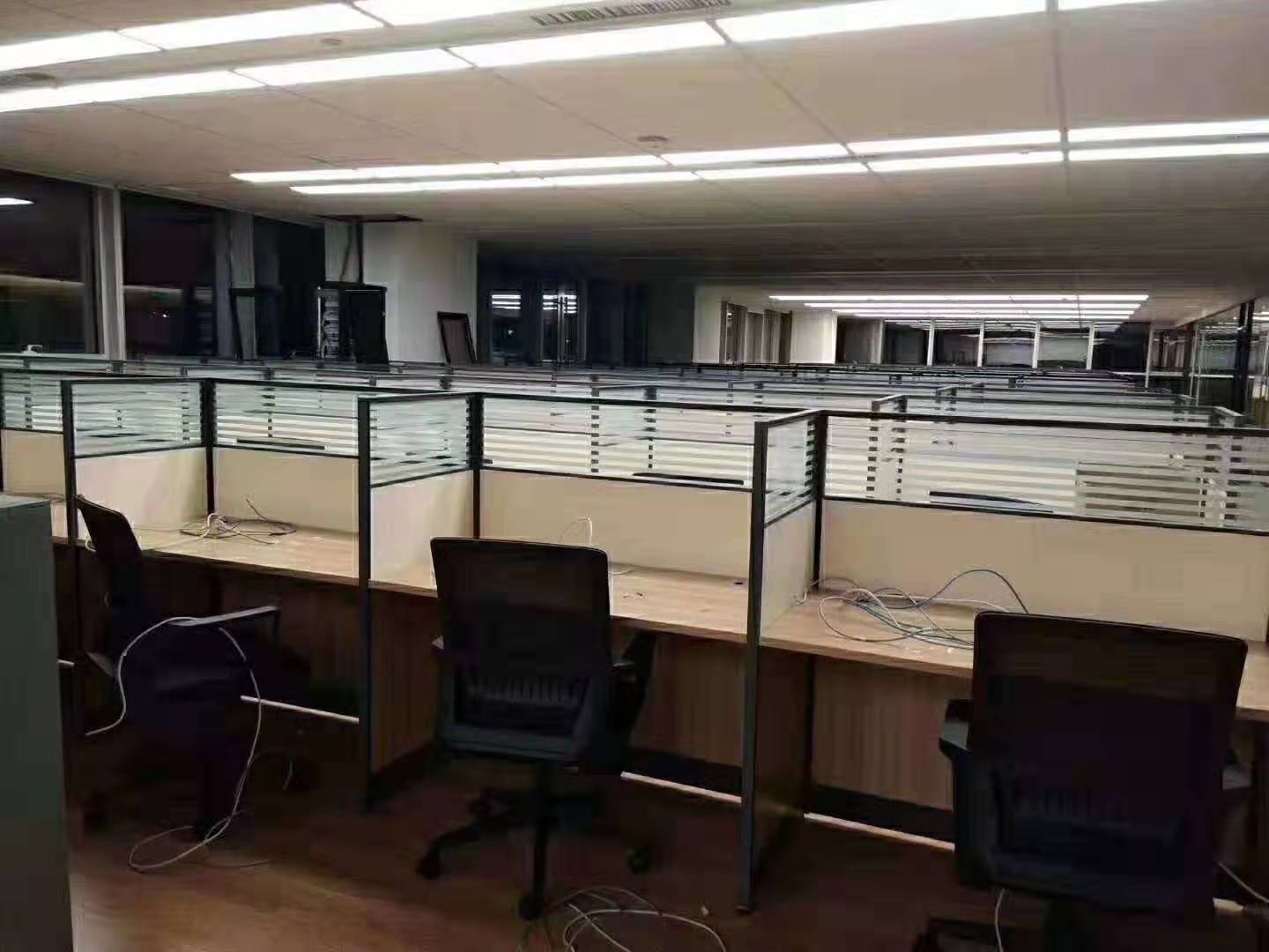 辦公桌屏風